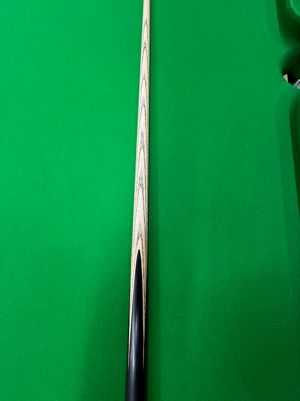 GBL Special 001 XS – 1-Piece Ash Snooker Cue (9.25mm with Century G5 fitted, Titanium Ferrule, 58", 18.5oz)