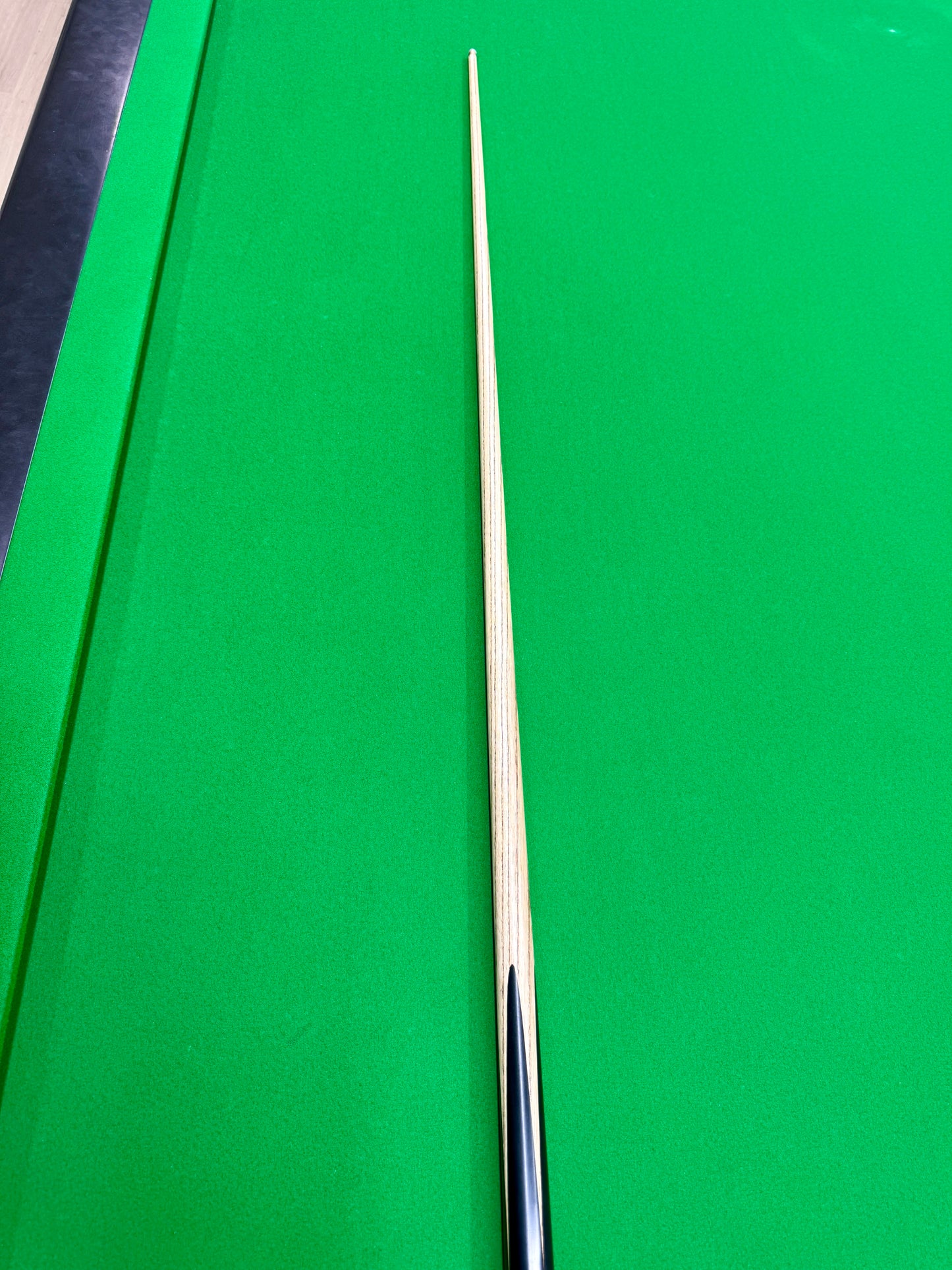 Maximus Premium 60" Handmade Snooker Cue – Very Lightly Used with Century Tip
