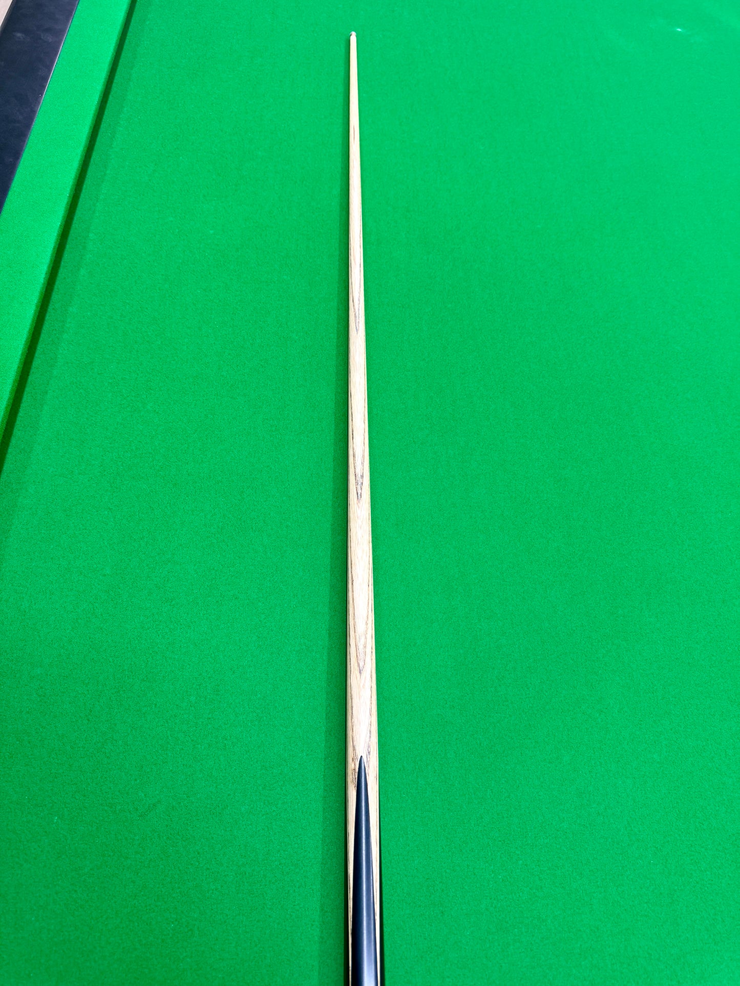 Maximus Premium 60" Handmade Snooker Cue – Very Lightly Used with Century Tip