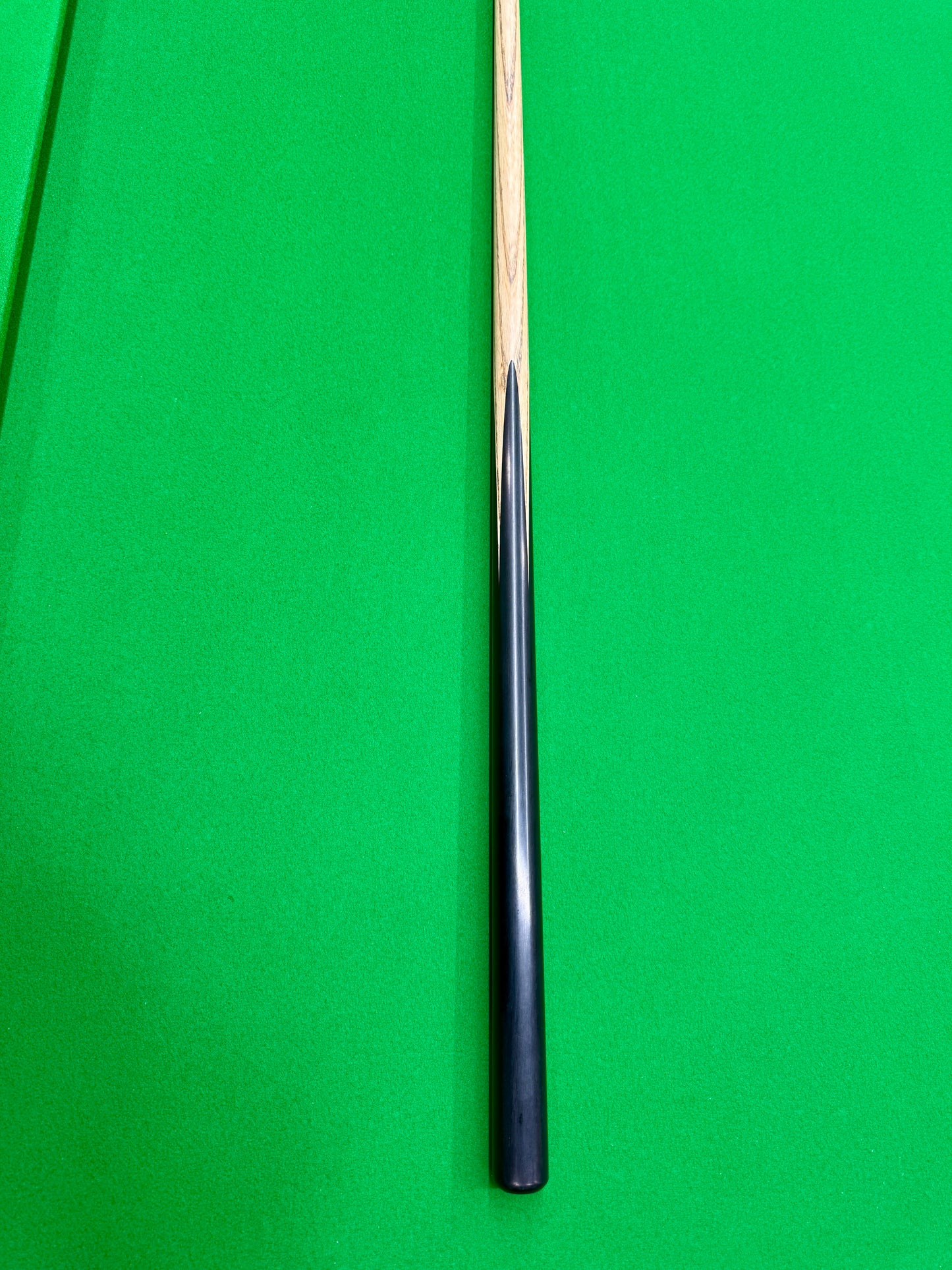 Maximus Premium 60" Handmade Snooker Cue – Very Lightly Used with Century Tip