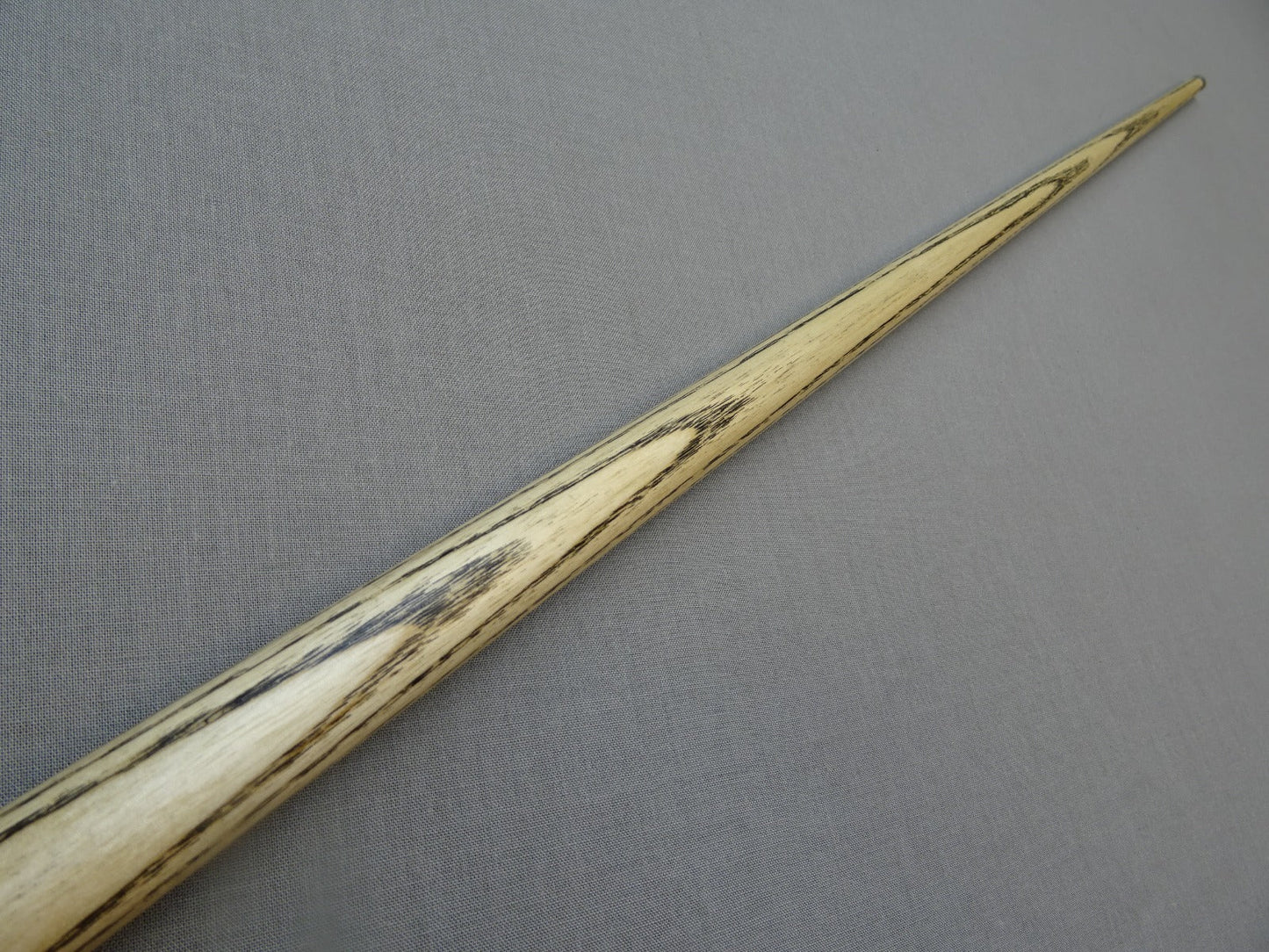 GBL Special 001 XS – 1-Piece Ash Snooker Cue (9.25mm with Century G5 fitted, Titanium Ferrule, 58", 18.5oz)